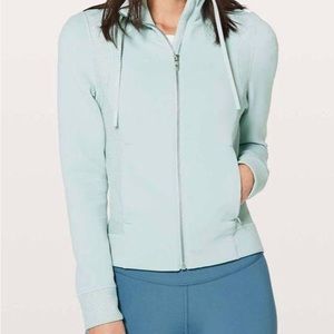 Lululemon Hot Mesh Jacket
Storm Blue